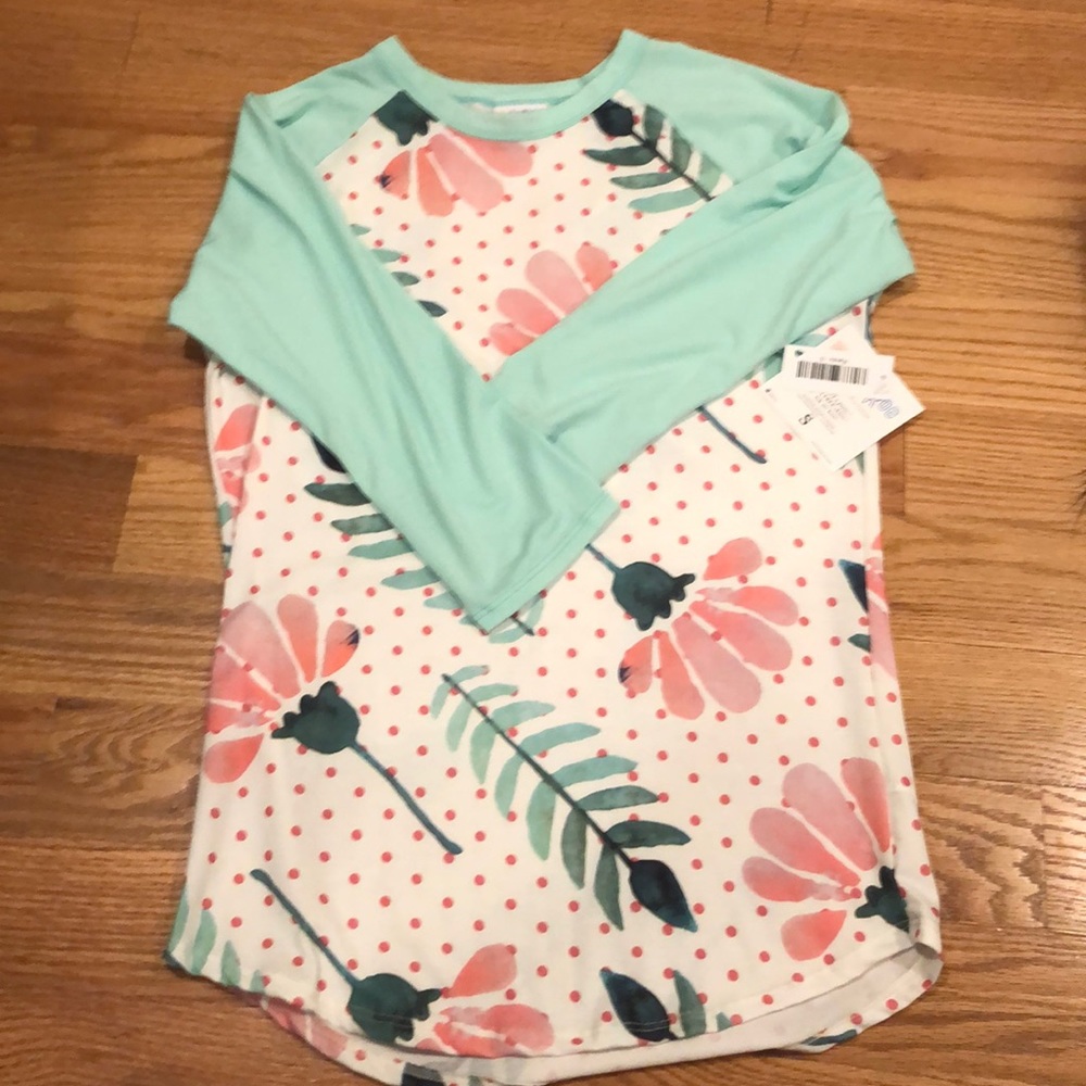 LuLaRoe Randy shirt
